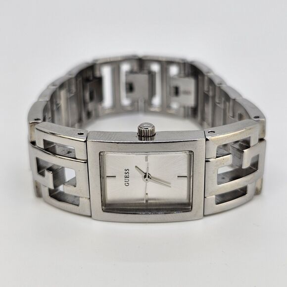Guess Watch Women 19MM Gray Dial‎ Gray Logo Bracelet Band 6.5" New Battery - Picture 4 of 11